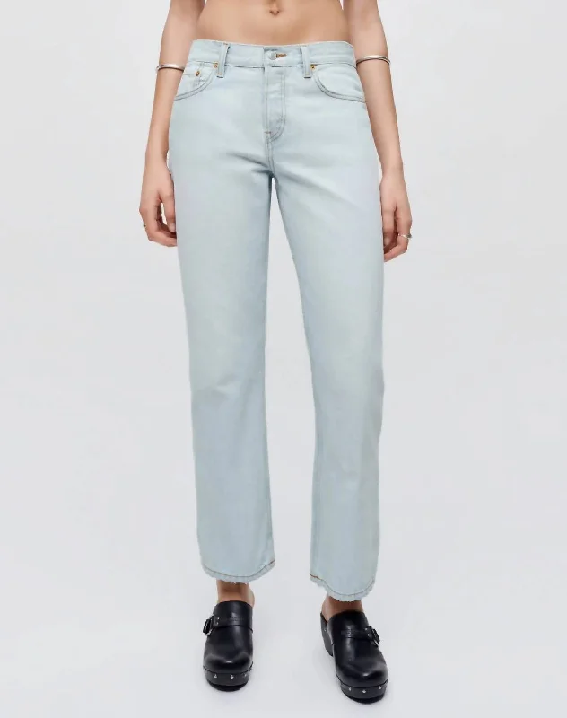 Tight trousers for men with stretch fabric and slim, modern cut -Easy Straight Crop Jean In Acqua