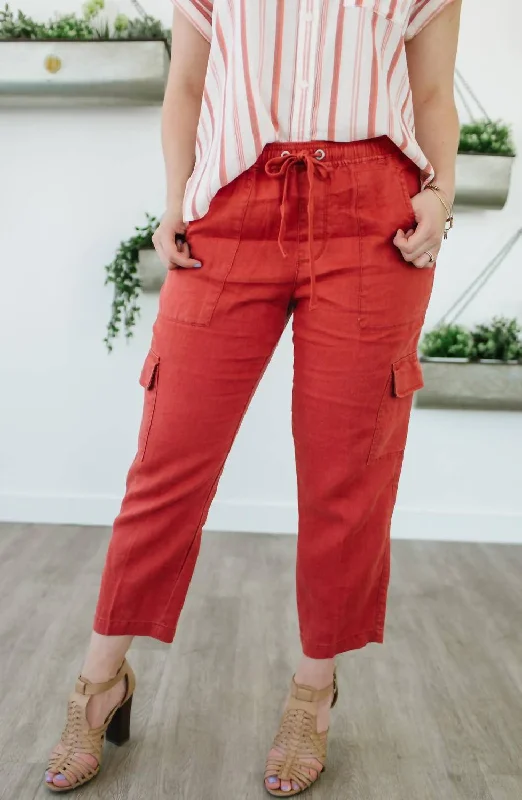 Color-block tight trousers for women with bold contrasts and modern flair -Discoverer Pull-On Cargo Pant In Sedona