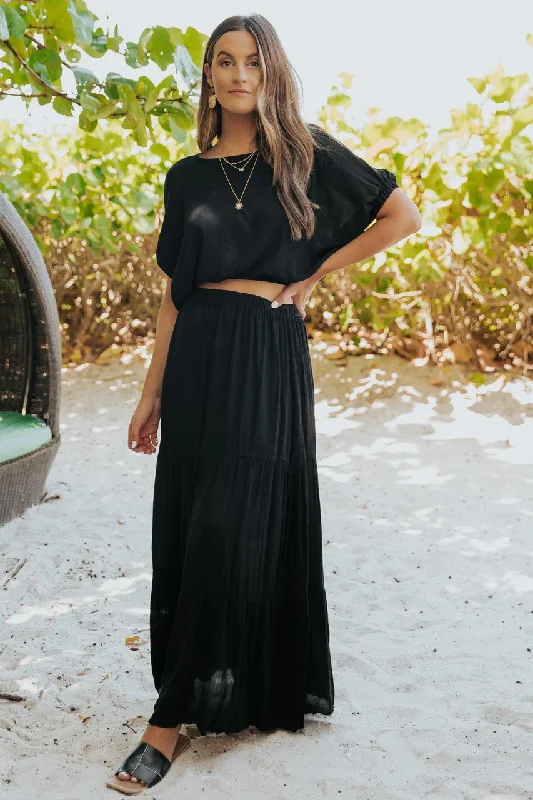 Long-sleeved Dresses for Coverage -Sunrise Short Sleeve Top & Maxi Skirt Black Set