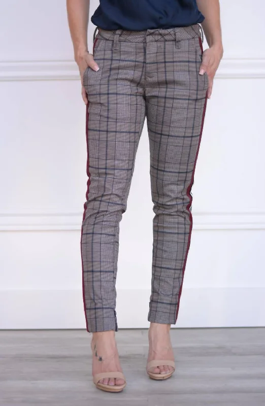 Light denim tight trousers for women with casual fit and comfortable material -Blaire Trouser In Plaid Navy