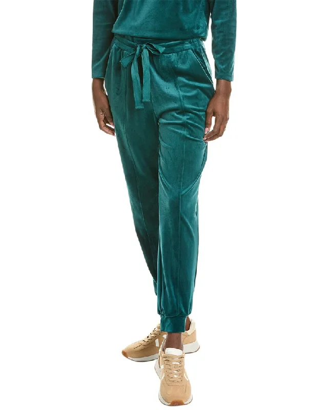 Vintage-inspired tight trousers for women with buttoned waist and retro charm -1.STATE Velour Pull-On Pant