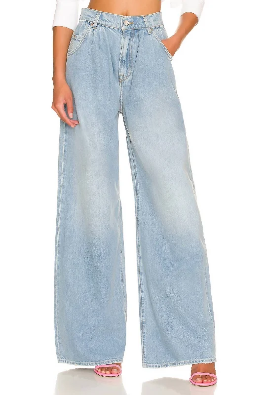 Outdoor Jeans for Adventures -Chloe High Rise Pleated Wide Leg Jeans In Sawtelle